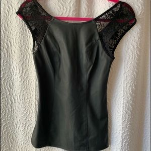 Express blouse, black